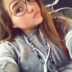 Meet your Posher, Felicity